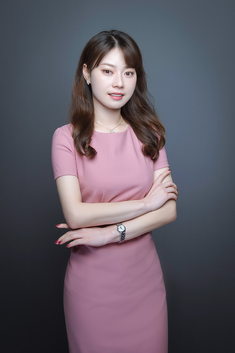 最美教师  薛凯琳